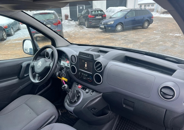 Citroen Berlingo cena 39999 przebieg: 111000, rok produkcji 2016 z Śrem małe 106